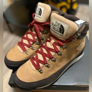THE NORTH FACE Back-To-Berkeley IV Leather Waterproof Mens Boots